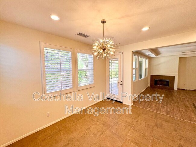 Building Photo - 138 Shoreline Dr