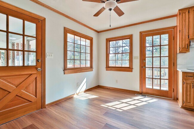 Building Photo - PROCUREMENT ONLY 334 Porter Road - Available Now! Ranch style home with spacious floor plan & bea...