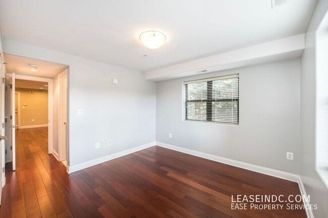 Building Photo - 1354 Euclid St NW