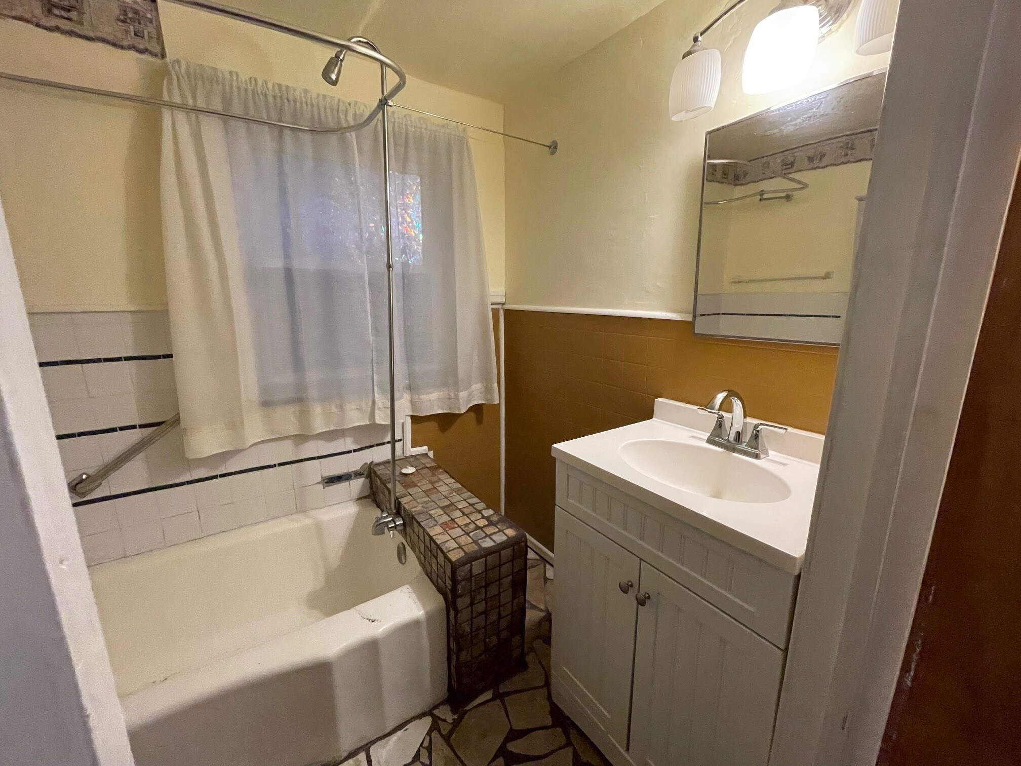 Building Photo - 1311 General Ogden St