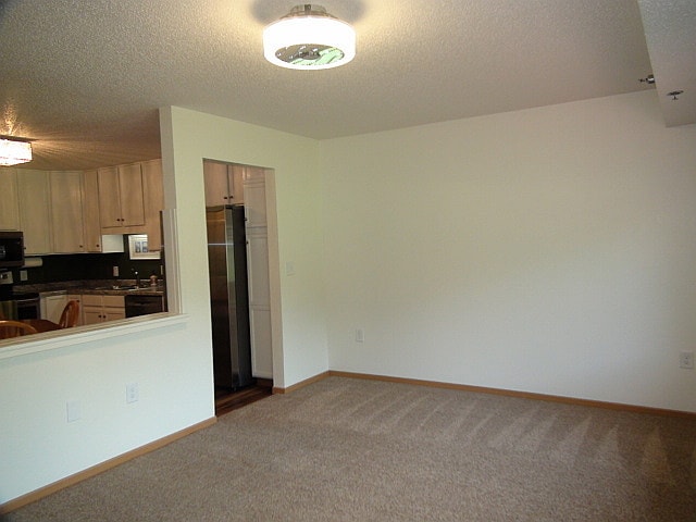 Living2 - 14362 Daggett Pine Rd