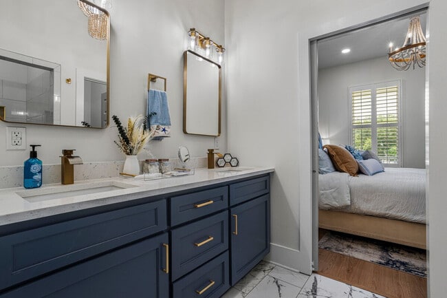 Building Photo - 1472 Georgia Pl