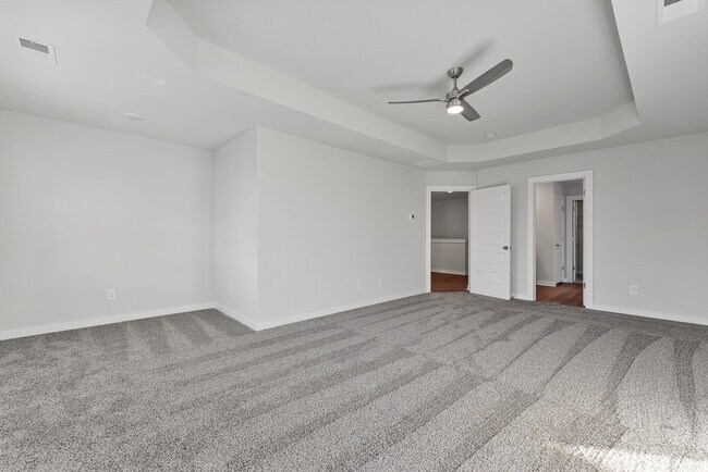 Building Photo - 7205 Chatfield Way