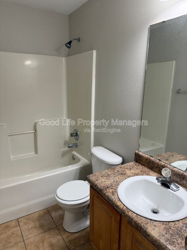 Building Photo - 8440 Chisholm Rd