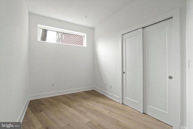 Building Photo - 367 W Hortter St