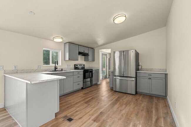 Building Photo - 1756 Tolman Creek Rd