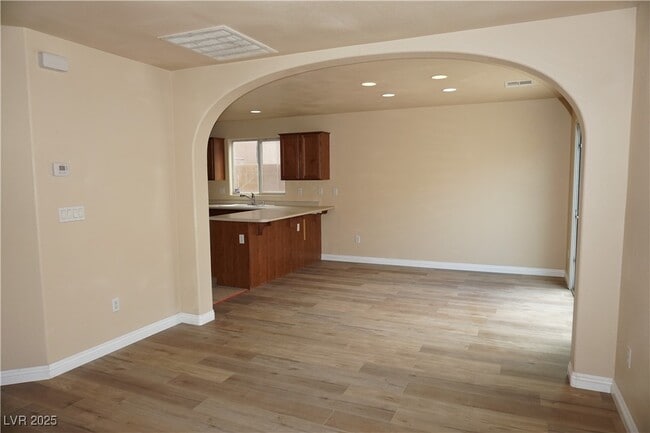 Building Photo - 9140 Iron Cactus Ave