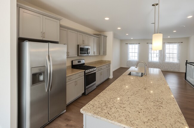Building Photo - 23788 Myrtle Glen Way