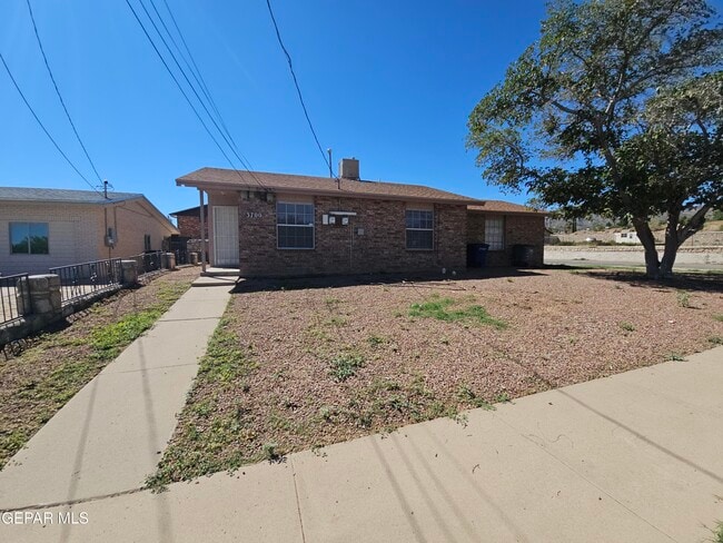 Building Photo - 3700 Devore Ct