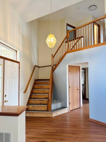 Building Photo - 2016 Harrison Ave