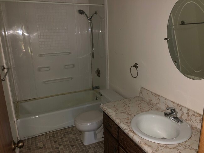 Building Photo - 3455 Fontenac Ct