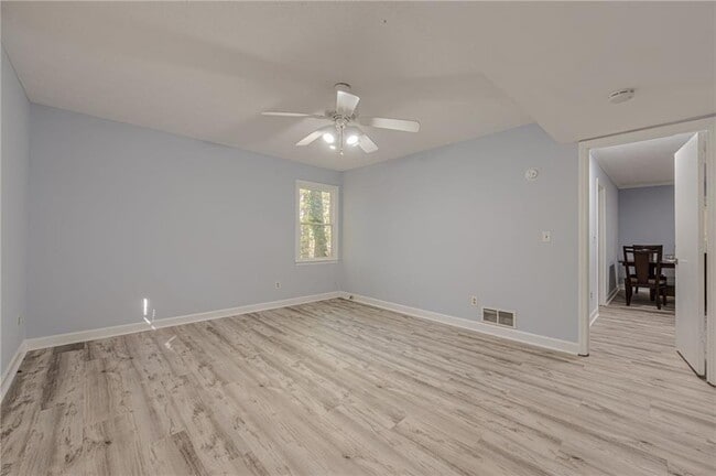 Building Photo - 435 Little Pines Ct