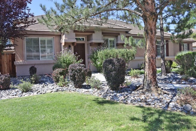 Primary Photo - 3 Bedroom 2 Bathroom 1616 sq Ft in Wingfie...
