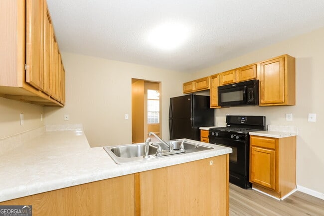Building Photo - 3482 Creekview Dr