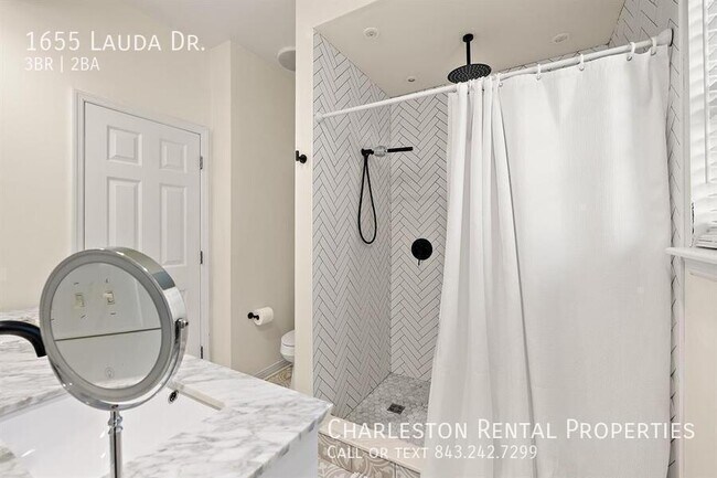 Building Photo - 1655 Lauda Dr