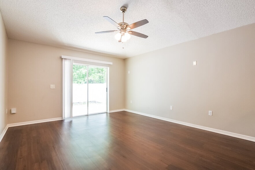 Building Photo - 13825 Econ Woods Ln