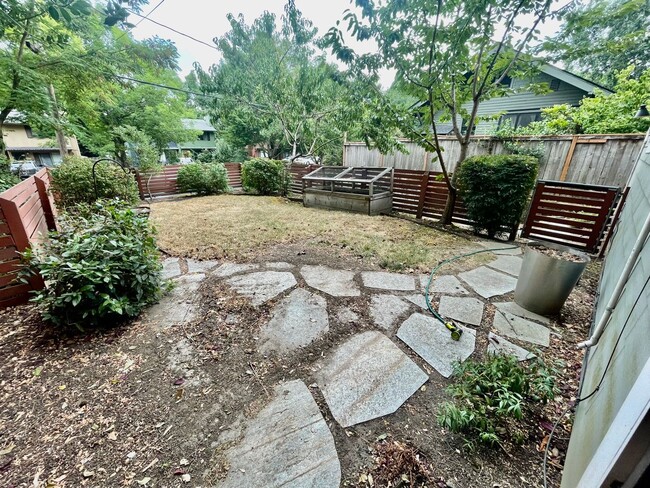 Building Photo - Portland Oasis: 3-Bedroom Gem with AC, Fen...