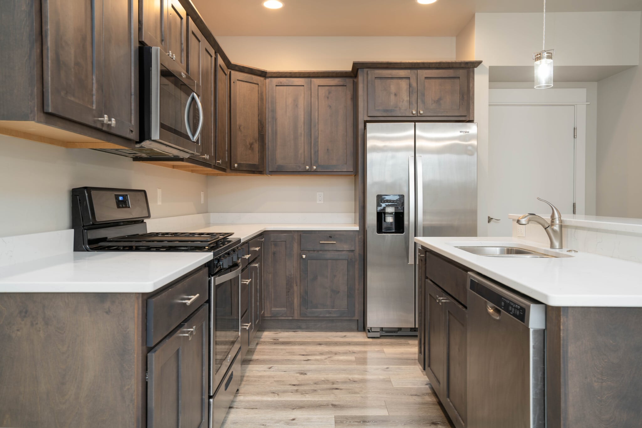 Building Photo - 1403 Happy Ln