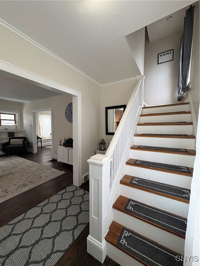 Building Photo - 124 Curtis Pl