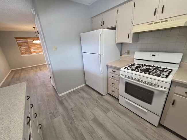 Building Photo - Very well maintained home - 6 Month Lease!!!