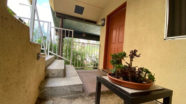 Primary Photo - 5296 Elvira Rd