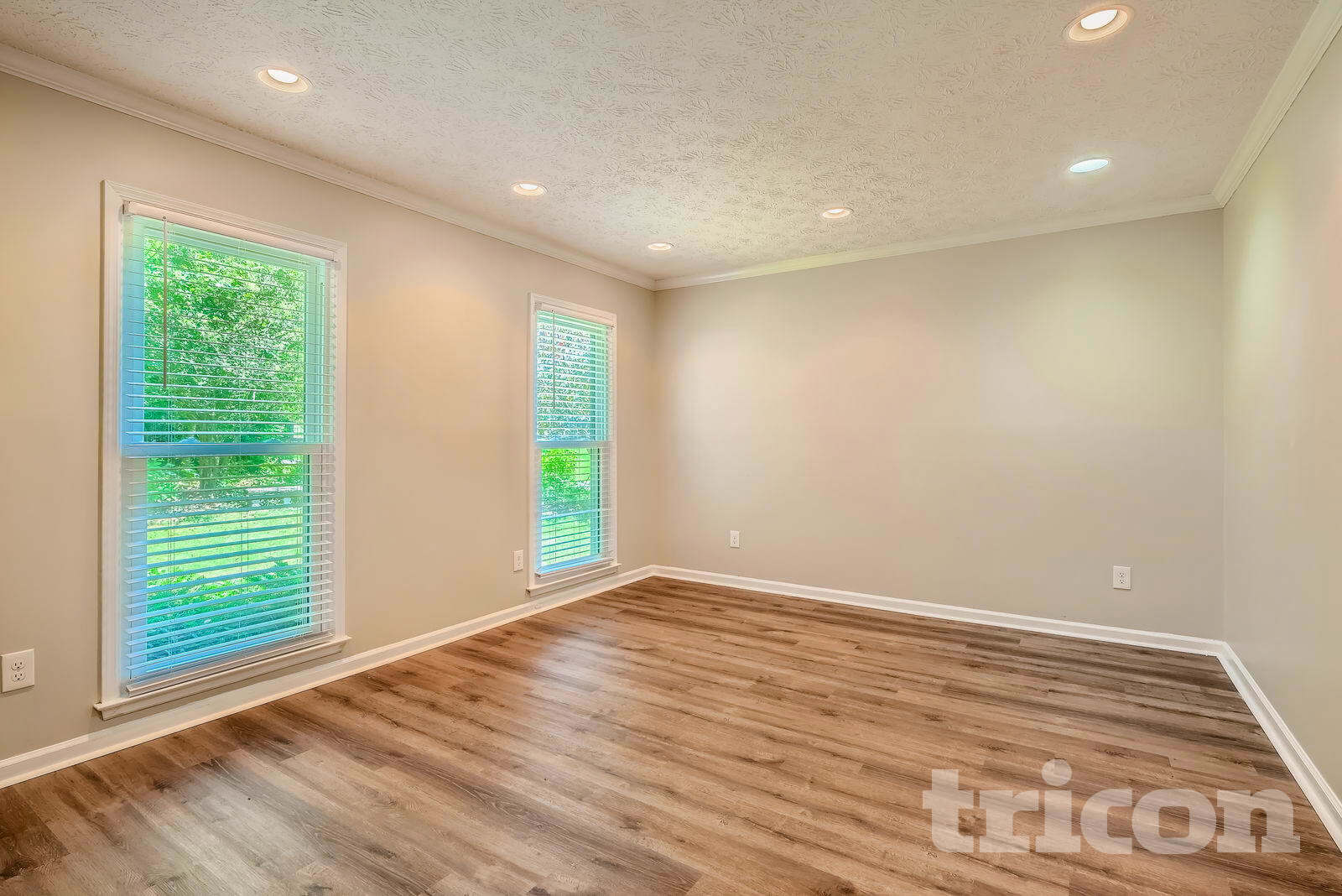 Building Photo - 105 Jennings Yard