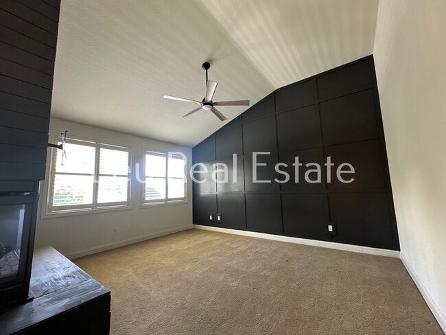 Building Photo - 2630 Giorno Way