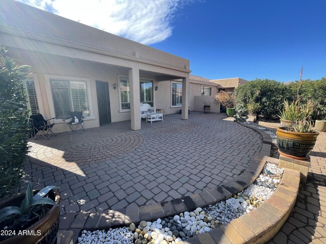 Building Photo - 42550 W Candyland Pl