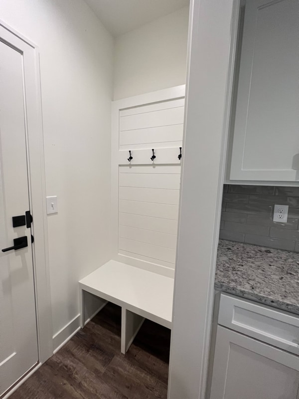 Building Photo - 1517 SW Hedgewood Ln