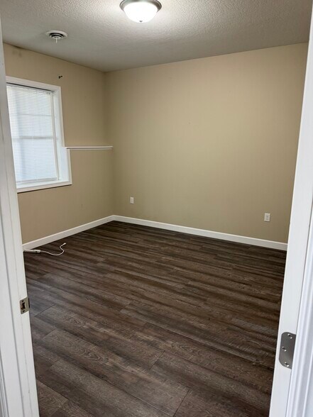 Building Photo - 3037 Bluestem Trl