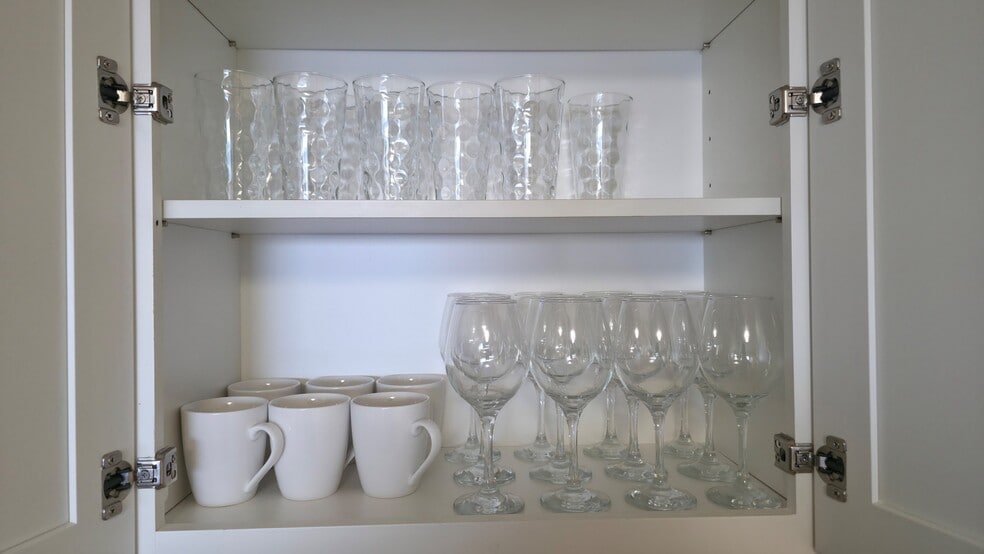 Building Photo - 1588 Alki Ave SW