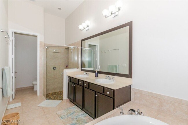 Building Photo - 5104 Salerno St