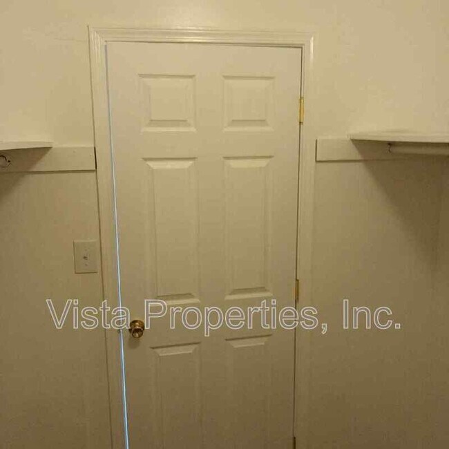 Building Photo - 4119 Glen Hill Manor Dr