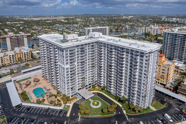 Primary Photo - 405 N Ocean Blvd