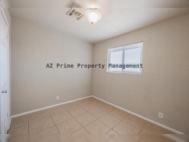 Building Photo - 2062 E Nancy Ln