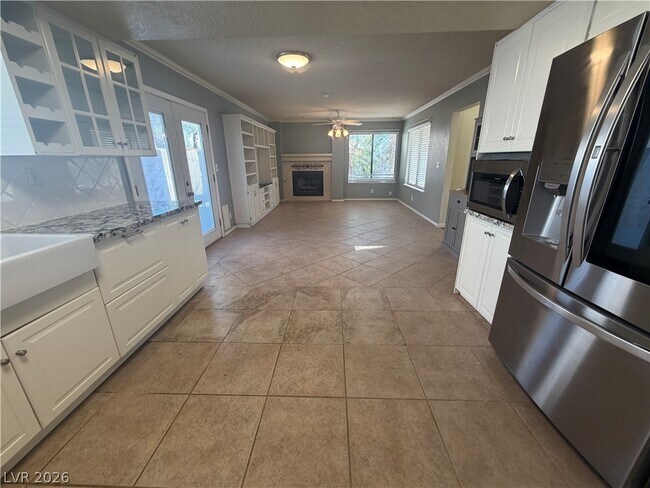 Building Photo - 9305 Alameda Harbor Ave