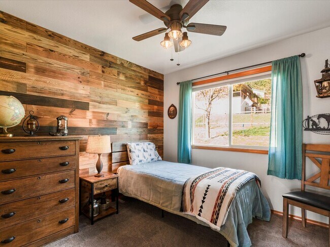 Building Photo - Spacious Single-Level Home in Wilderness Ranch