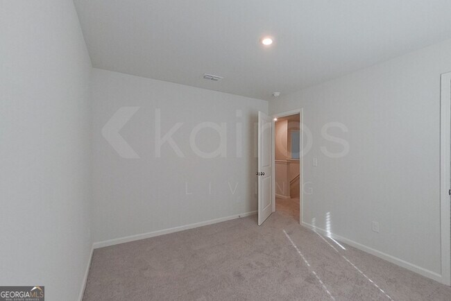 Building Photo - 195 Price Ml Trl