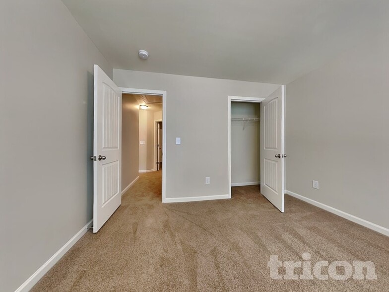 Building Photo - 4316 Traipse Path