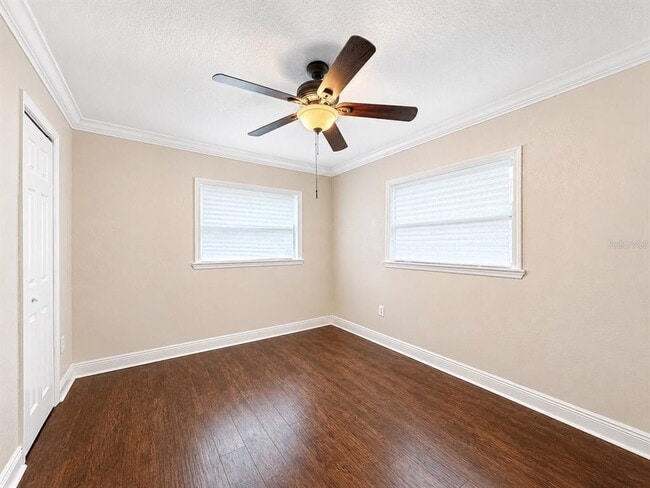 Building Photo - 3415 Grv St Cir