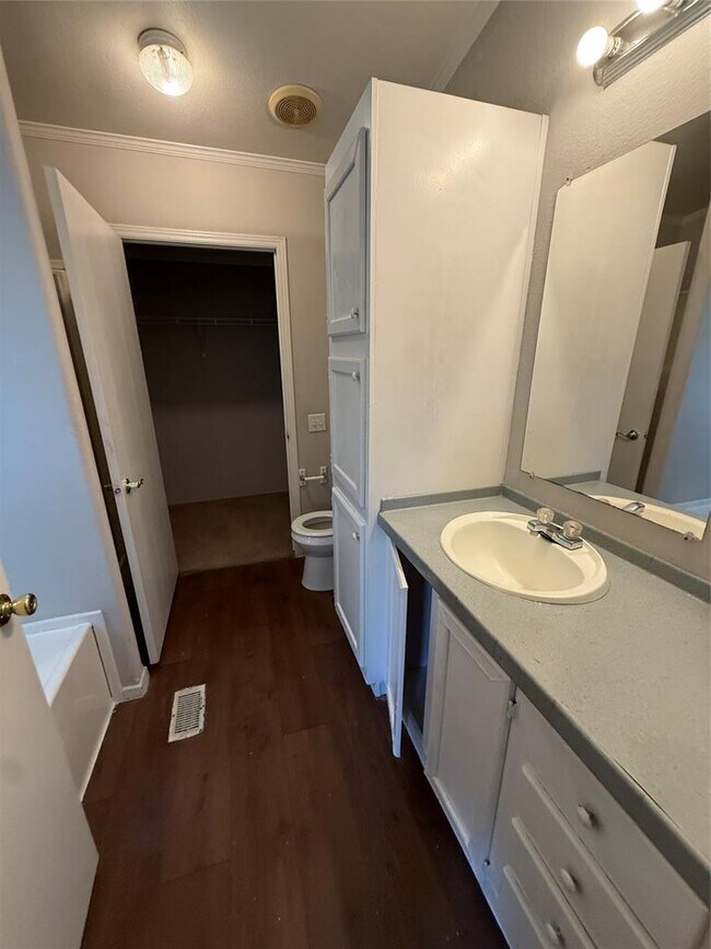Building Photo - 4423 Magin Meadow Dr