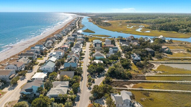 Building Photo - 601 Hazard St