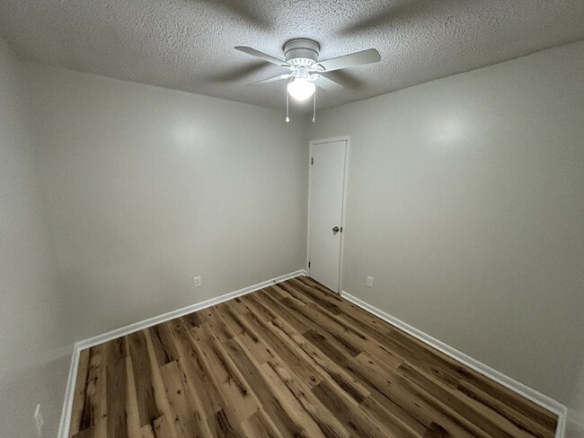 Building Photo - Available FOR RENT in Midland City, AL