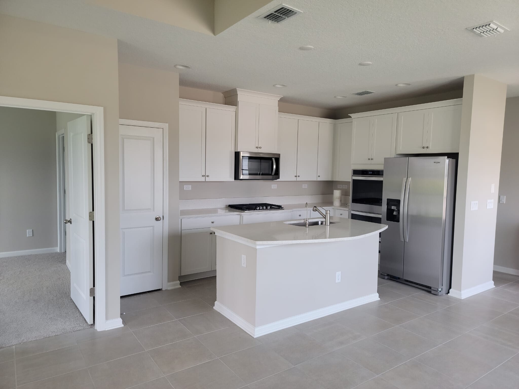 Building Photo - 808 Cherry Elm Dr