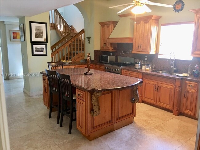 Building Photo - 3235 SW 58th Ct