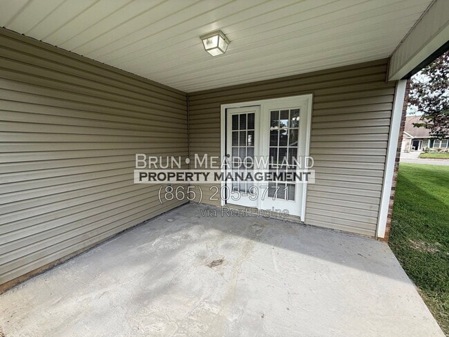 Building Photo - 1555 Ellery Ln