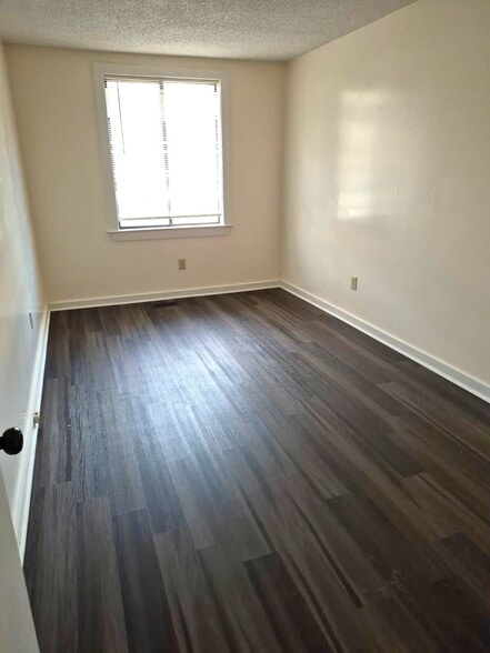 Building Photo - 217 Bridgewater Dr