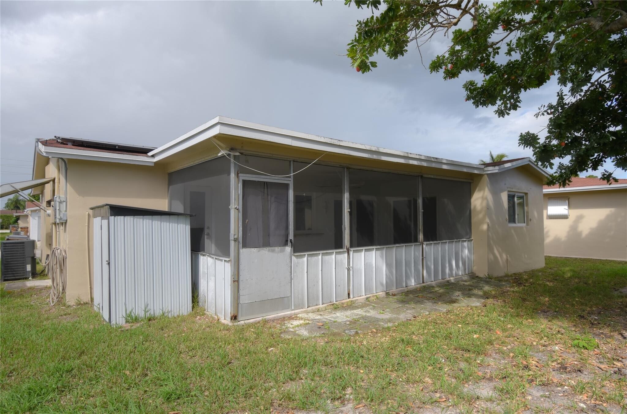 Building Photo - 960 NW 49th St