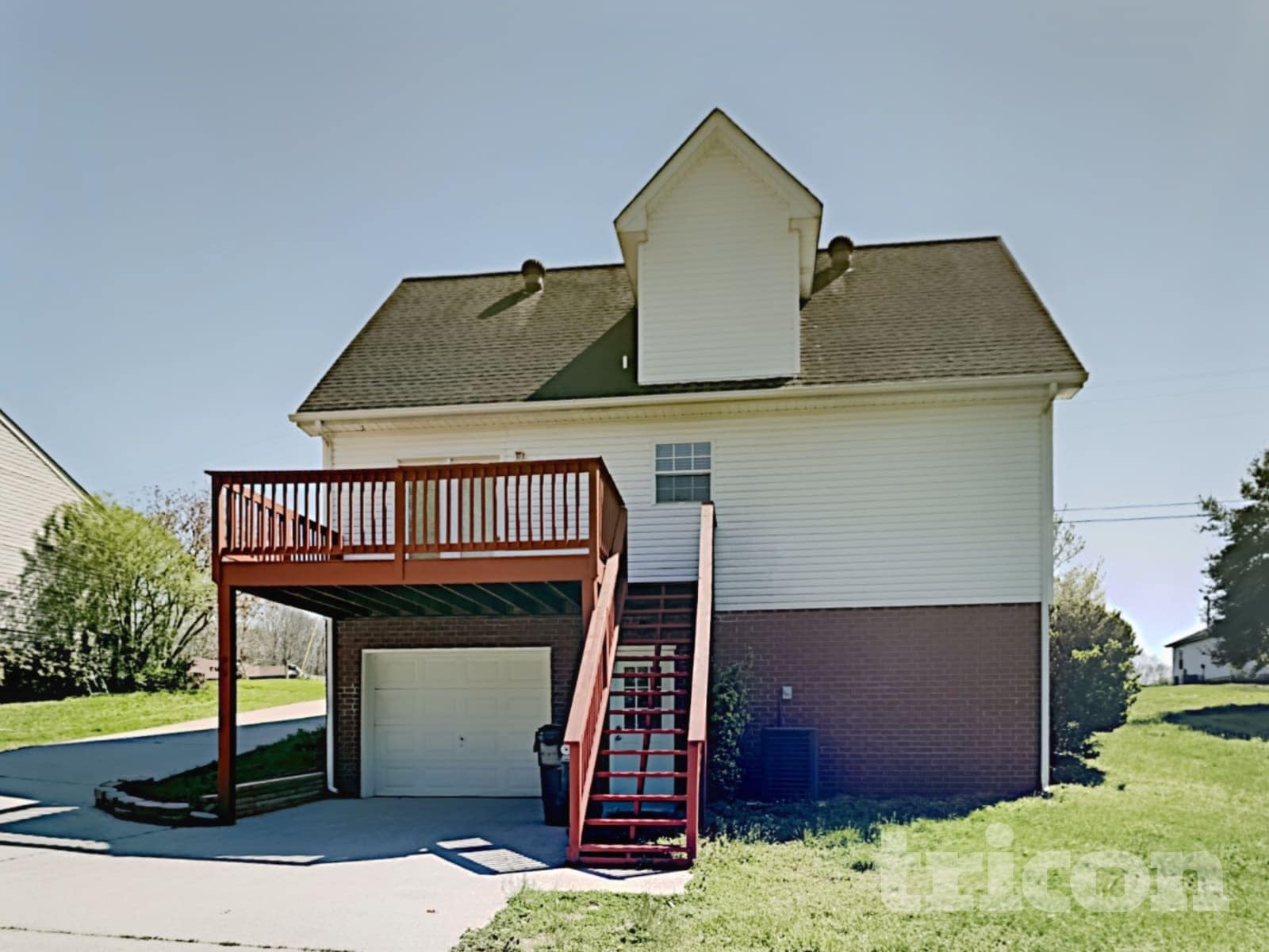 Building Photo - 1013 Heather Dr