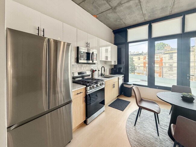 Building Photo - 1247 N 2nd St